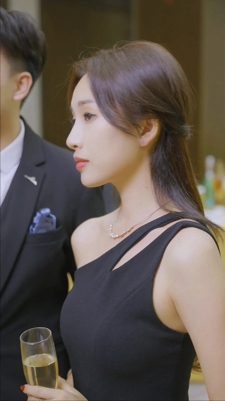 退婚后宗主马甲藏不住-3